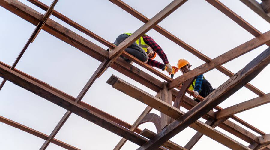 Professional gutter cleaning services in Metcalfe, MS